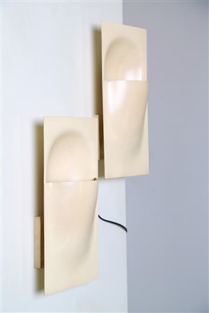 BERTAND BALAS Coppia di applique mod. Balance C-1550. . Cm 20,00 x 40,00 x...