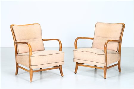 BUFFA PAOLO (1903 - 1970) Attrib. Coppia di poltrone. Legno di noce e...