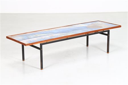 ANONIMO Tavolino . Ferro e legno. Cm 151,00 x 36,00 x 46,00. Legno e ferro...