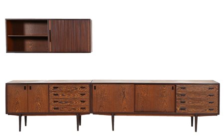 MANIFATTURA ITALIANA Coppia di credenze . Legno. Cm 210,00 x 80,00 x 45,00....