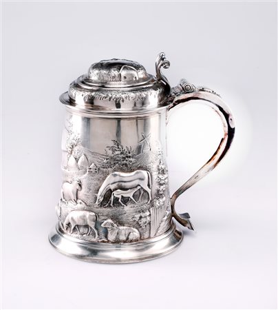 MANIFATTURA INGLESE DEL XVIII SECOLO Boccale in argento periodo Giorgio III,...