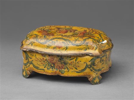 MANIFATTURA VENEZIANA DEL XVIII SECOLO Scatola in legno laccato ad arte...