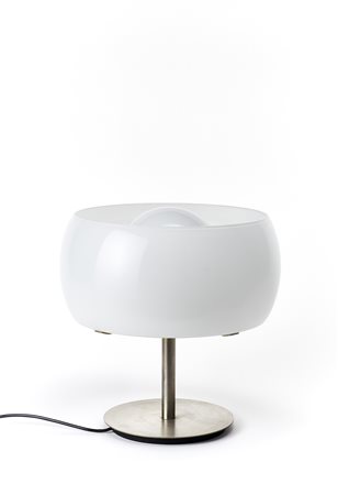 Vico Magistretti (Milano 1920 - Milano 2006)Lampada da tavolo modello "Erse"....