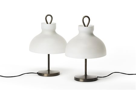 Ignazio Gardella (Milano 1905 - Oleggio 1999)Coppia di lampade da tavolo...