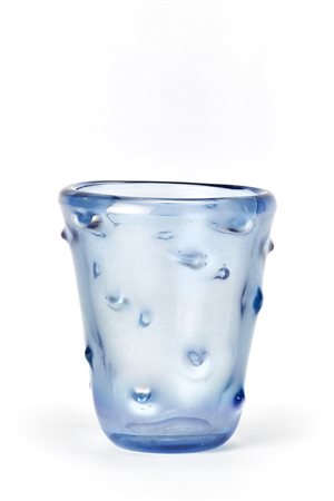 Manifattura di Murano Grande vaso a bugne in vetro soffiato azzurrino...