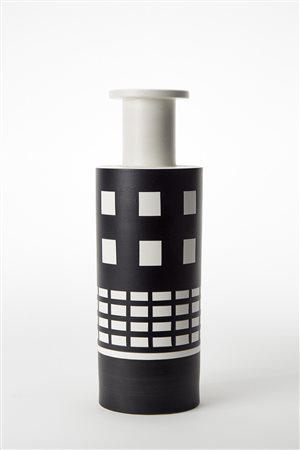 Ettore Sottsass (Innsbruck 1917 - Milano 2007)"Vaso Rocchetto"Vaso in...