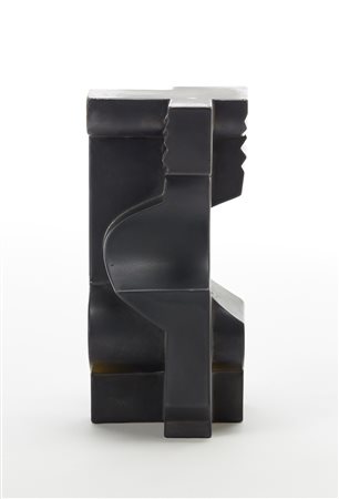 Nino Caruso (Tripoli 1928 - Roma 2017)Scultura in ceramica smaltata nera....