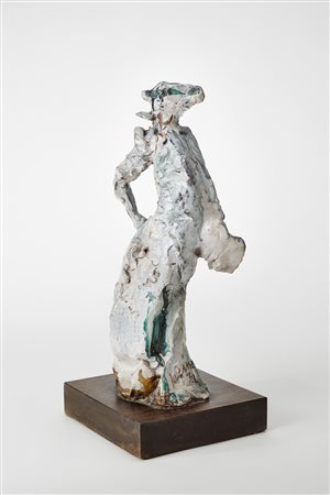 Eliseo Salino (1919 - 1999)"Pulcinella"Scultura in ceramica modellata a mano,...