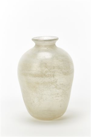 Manifattura di Murano Vaso in vetro soffiato trasparente leggermente iridato...