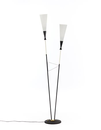 Lampada da terra a due luci con struttura in ottone lucidato e verniciato...