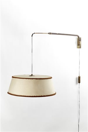 Lampada da parete a braccio telescopico con contrappeso in ottone rivestito...