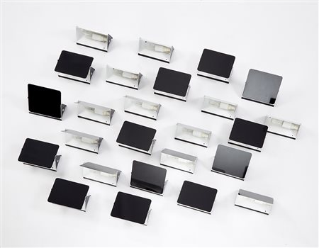 Lotto composto da venticinque lampade da parete nello stile delle lampade CP1...