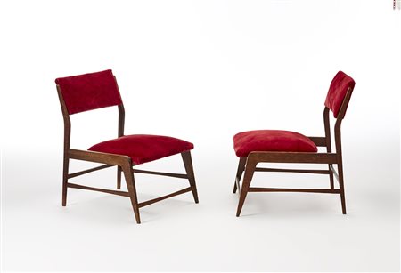 Coppia di poltroncine da camera in legno di noce massello con seduta e...