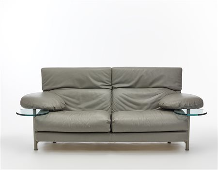 Paolo Piva (1950)Divanetto modello "Arca". Produzione B&B, Italia, anni '80....