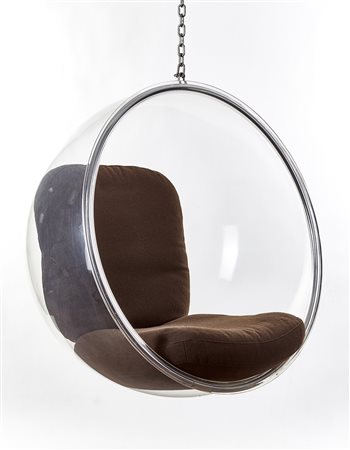 Aarnio Eero (Helsinki 1932)Poltrona appesa modello "Bubble Chair". Produzione...