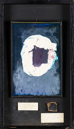 Stephanie Oursler 1938 Senza titolo tecnica Assemblaggio, tecnica mista su...