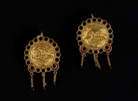 ORECCHINI IN STILE ETRUSCO DATAZIONE: inizi sec. XX MATERIA E TECNICA: oro a...