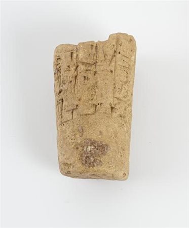 CONO DI FONDAZIONE SUMERO DATAZIONE: 2150-2050 a. C. MATERIA E TECNICA:...