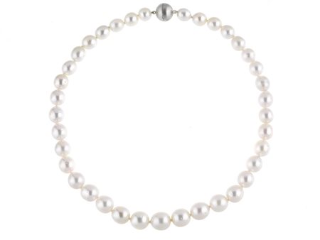 COLLANA IN ORO BIANCO E PERLE AUSTRALIANE ad una fila di trentasette perle...