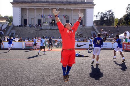 Massimo Di Nonno Angelo 2, 2010 Fotografia a colori su carta Fine Art Matte e...