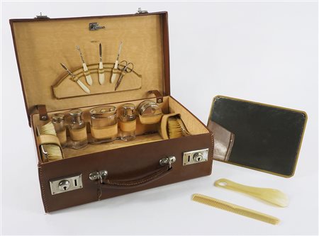 Beauty case da viaggio. Anni '30-40.