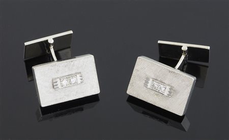 Gemelli in oro bianco satinato con diamantini centrali