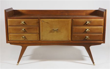 Credenza bassa in legno a 6 cassetti e anta centrale.. Anni '50. cm. 95x162x46.