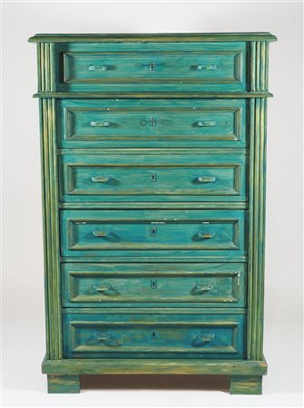 Alto cassettone in legno dipinto verde a 6 cassetti. cm. 140x90x45.
