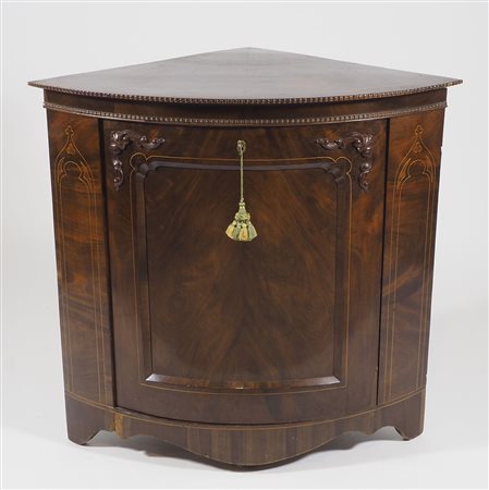 Angoliera in legno con anta, decori intarsiati in legni chiari. cm. 83x61x61.