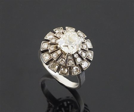 Anello in oro bianco con diamante taglio vecchio puro di 1, 10ct circa...