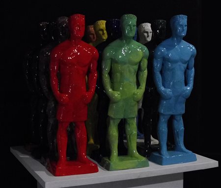 GIANANTONIO CRISTALLI Fieri in technicolor terracotta smaltata ogni statuetta...