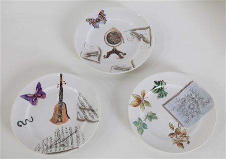 GINORI RICHARD Tre piatti. Ceramica. Cm 24,00 x 3,00. Ceramica, marchiati e...