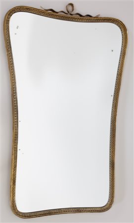 MANIFATTURA ITALIANA Specchio . Ottone e specchio. Cm 59,00 x 85,00 x 2,00....