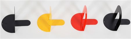 MANIFATTURA ITALIANA Fermalibri. Metallo laccato. Cm 20,00 x 16,00 x 15,00....