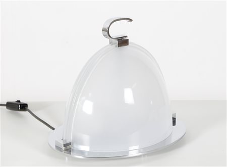 CACCIA DOMINIONI LUIGI (n. 1913) Lampada da tavolo mod. Elmo. Metallo cromato...