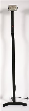 TAKAHAMA KAZUHIDE (n. 1930) Lampada da terra mod. Sirio T. Metallo laccato e...