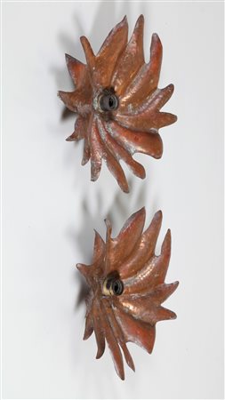 BRAGALINI ANGELO (n. 1913) Coppia di appliques. Rame. Cm 40,00 x 42,00 x...