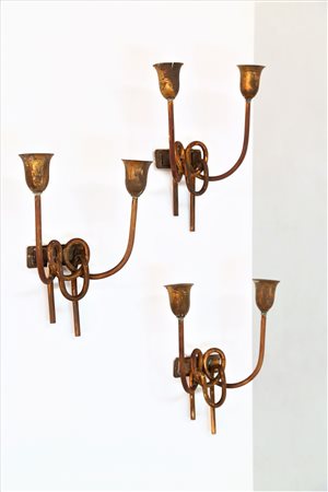 LUMI MILANO Tre appliques. Ottone. Cm 20,00 x 25,00 x 8,50. Anni 40/50. LUMI...