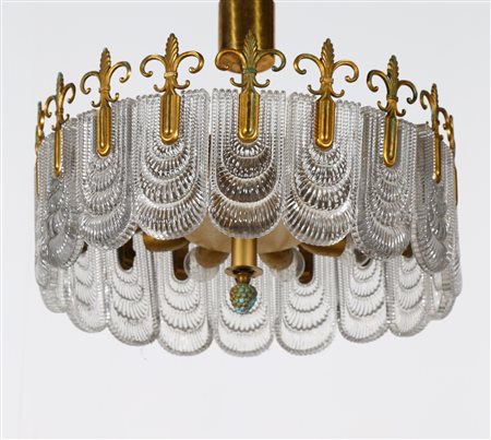 MANIFATTURA ITALIANA Lampadario. Metallo, vetro e ottone. Cm 50,00 x 40,00 x...