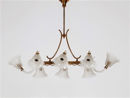 MANIFATTURA ITALIANA Lampadario. Ottone e vetro. Cm 105,00 x 72,00 x 55,00....