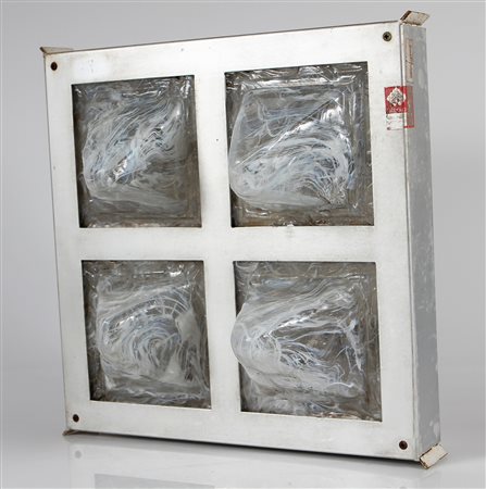 VIANELLO VINICIO (1923 - 1999) Lampada. Metallo, vetro. Cm 50,00 x 50,00 x...