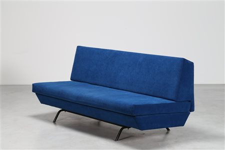 MANIFATTURA ITALIANA Divano . Metallo e tessuto. Cm 190,00 x 84,00 x 83,00....