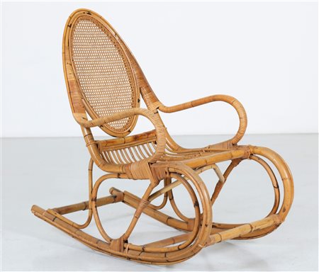 MANIFATTURA ITALIANA Dondolo. Bambù e paglia di Vienna. Cm 57,00 x 107,50 x...