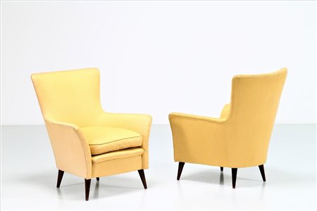 MANIFATTURA ITALIANA Coppia di poltrone. Legno e tessuto. Cm 71,00 x 88,00 x...