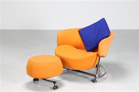 BINFARE' FRANCESCO Poltrona con pouf. Metallo cromato e tessuto. Cm 94,00 x...