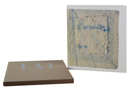 Lai Maria IL DIO DISTRATTO libro d’arte, cm 32,5x28,4x2 Fili presenti sulla...