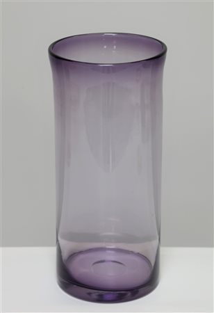 MANIFATTURA MURANO Vaso. Vetro di Murano. Cm 14,00 x 30,00 x 14,00. Vaso in...