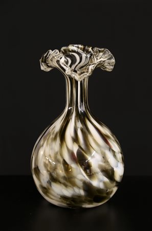 MANIFATTURA MURANO Vaso. Vetro di Murano. Cm 15,00 x 26,00 x 15,00. Vaso in...