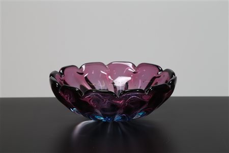 SEGUSO ARCHIMEDE (1909 - 1999) Centrotavola. Vetro di Murano. Cm 24,50 x 9,00...
