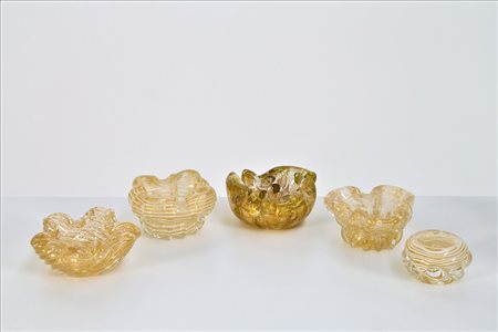 BAROVIER & TOSO Cinque posacenere. Vetro di Murano. Cm 13,50 x 6,50 x 13,50....